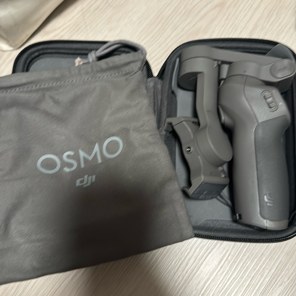 DJI Osmo Mobile 3 Smartphone Gimball